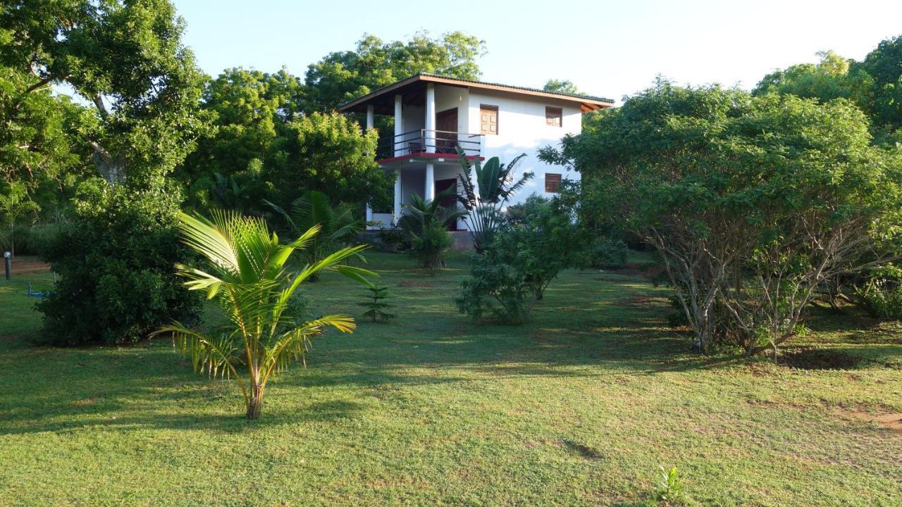 Salt Lake Cabanas&Restaurant Tangalle Exterior foto